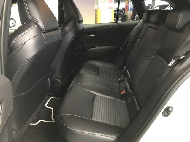 COROLLA TOURING HYBRID