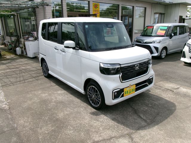 N BOX CUSTOM 4WD