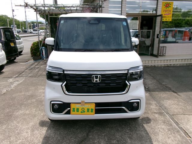 N BOX CUSTOM 4WD