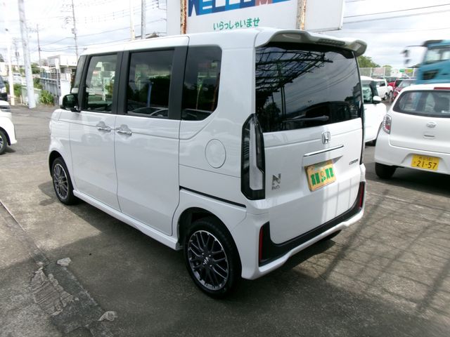 N BOX CUSTOM 4WD