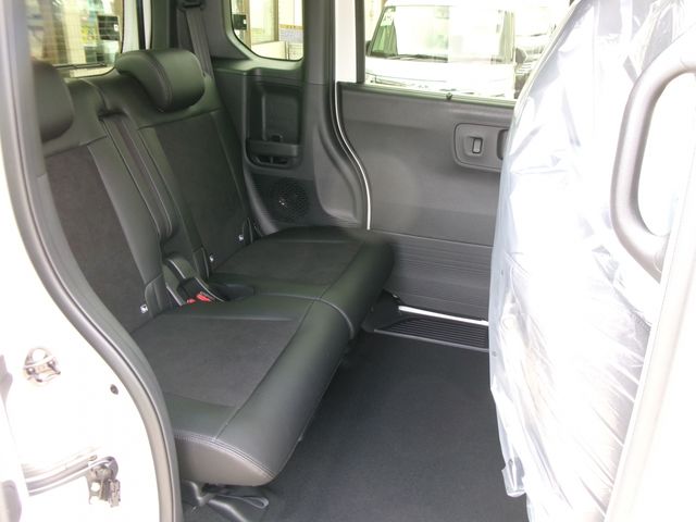N BOX CUSTOM 4WD