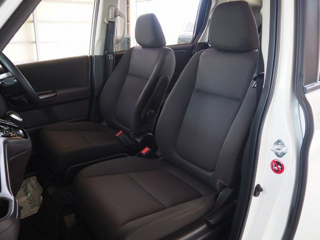 FREED HYBRID 4WD