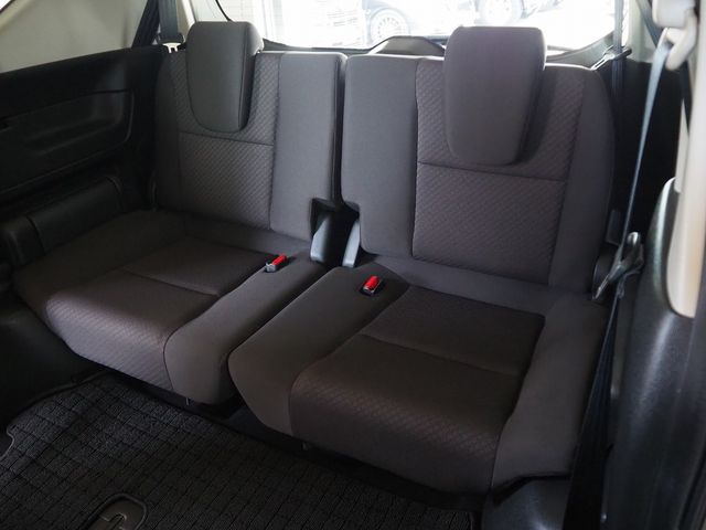 FREED HYBRID 4WD