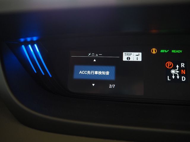 FREED HYBRID 4WD