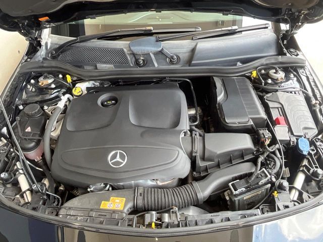 MERCEDES BENZ CLA Shooting Brake