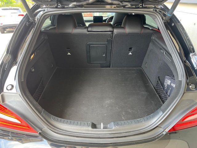 MERCEDES BENZ CLA Shooting Brake