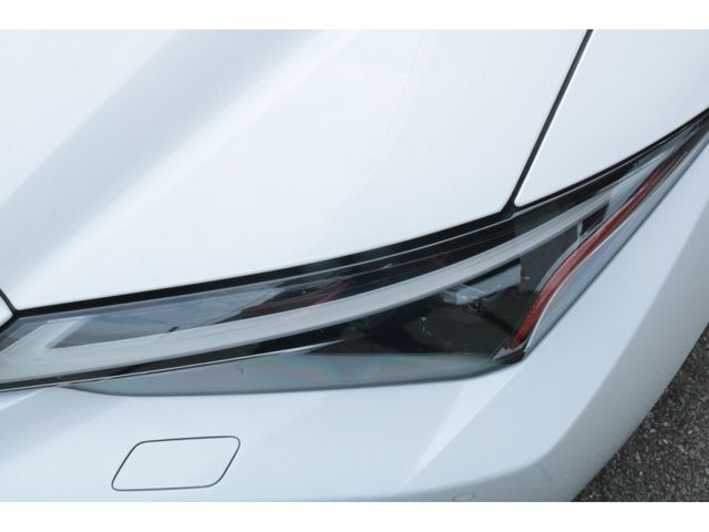 LEXUS IS300h