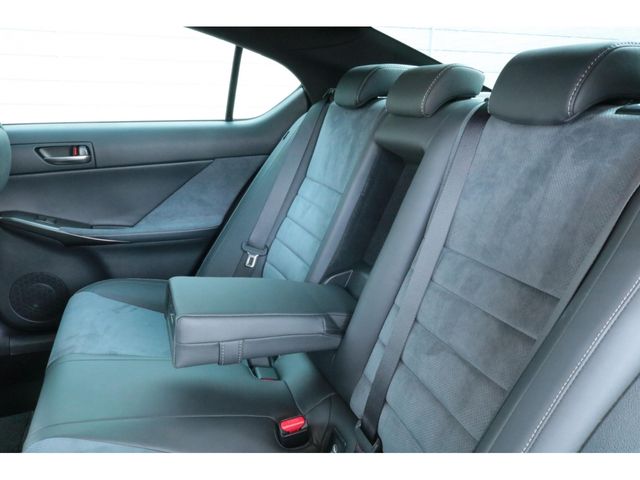 LEXUS IS300h