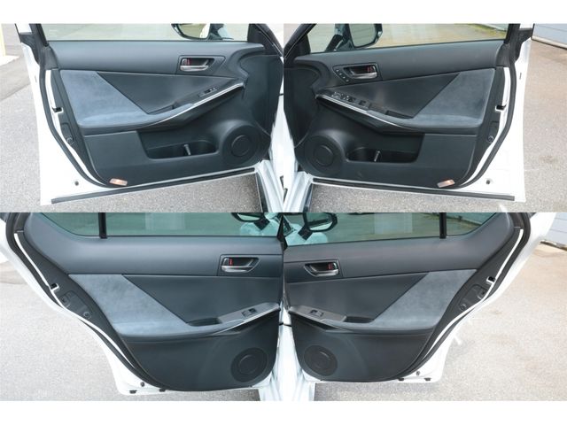 LEXUS IS300h