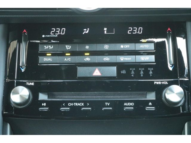 LEXUS IS300h