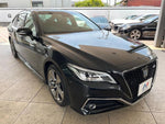 CROWN sedan hybrid