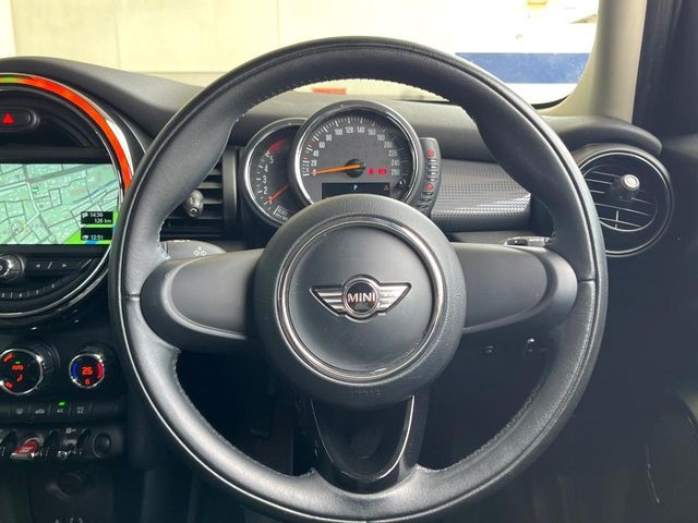 BMW MINI COOPER D 5DOOR