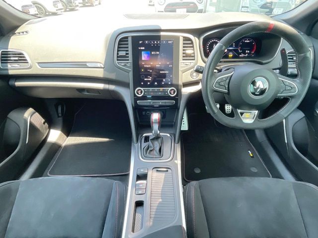 RENAULT MEGANE hatchback