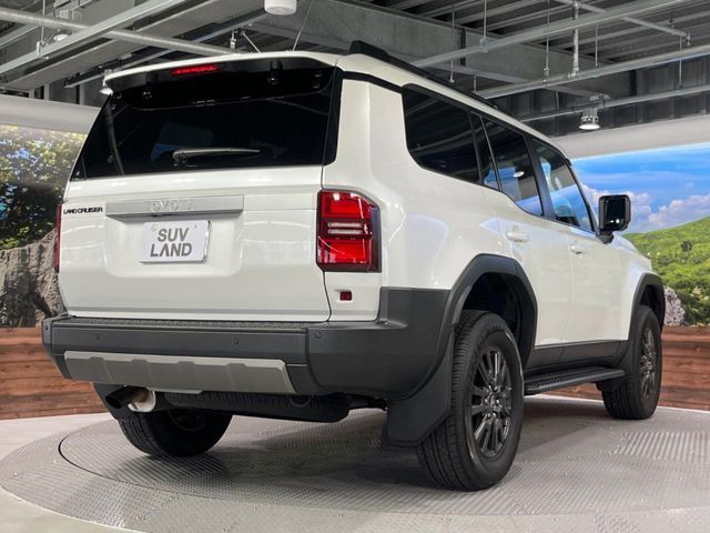 LANDCRUISER 250