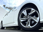 CROWN sedan hybrid