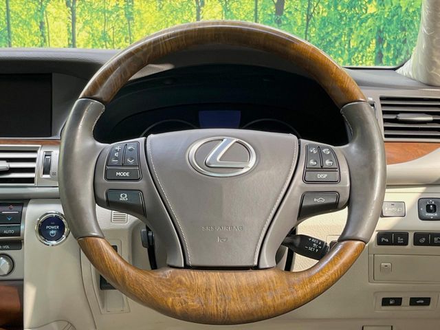 LEXUS LS600h