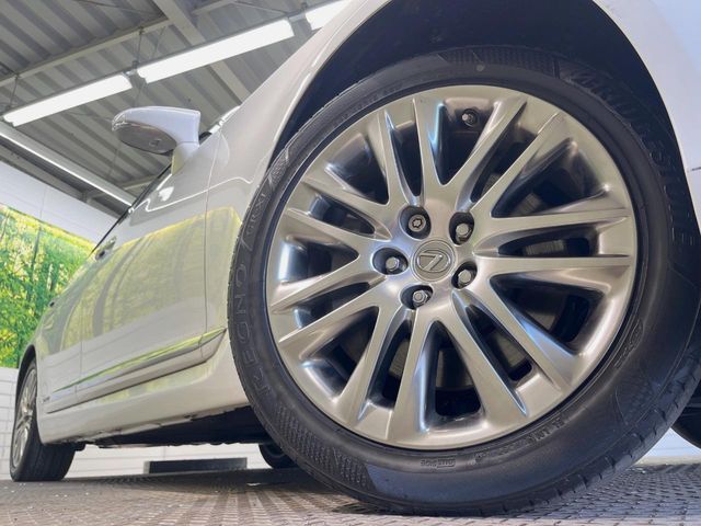 LEXUS LS600h