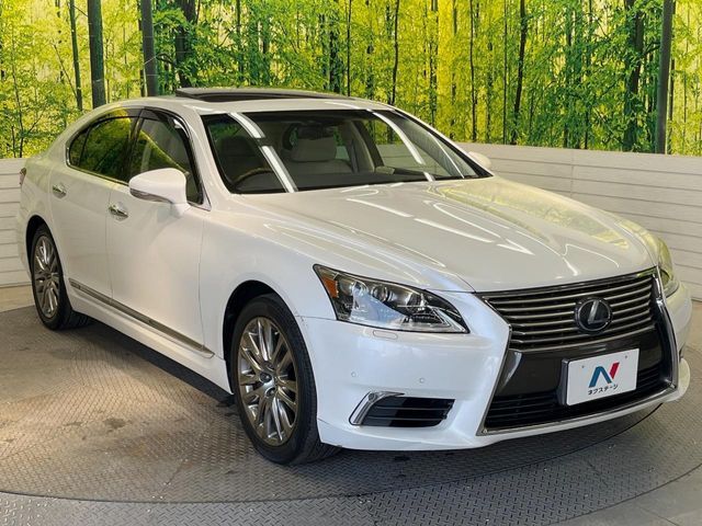 LEXUS LS600h