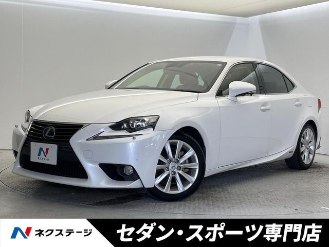 LEXUS IS300h
