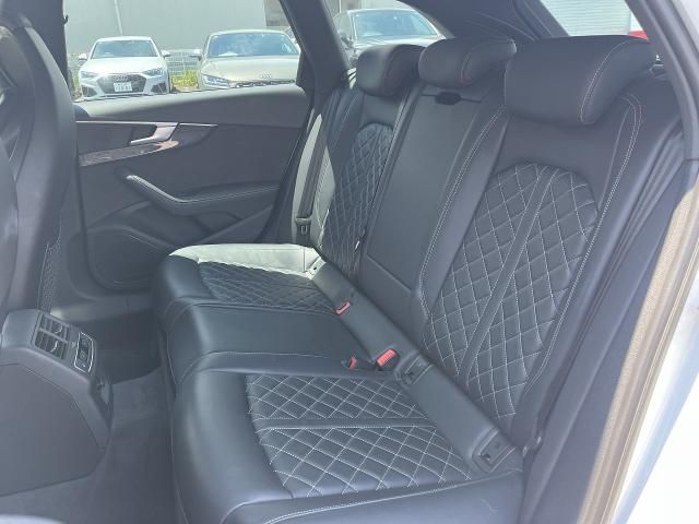 AUDI S4 AVANT