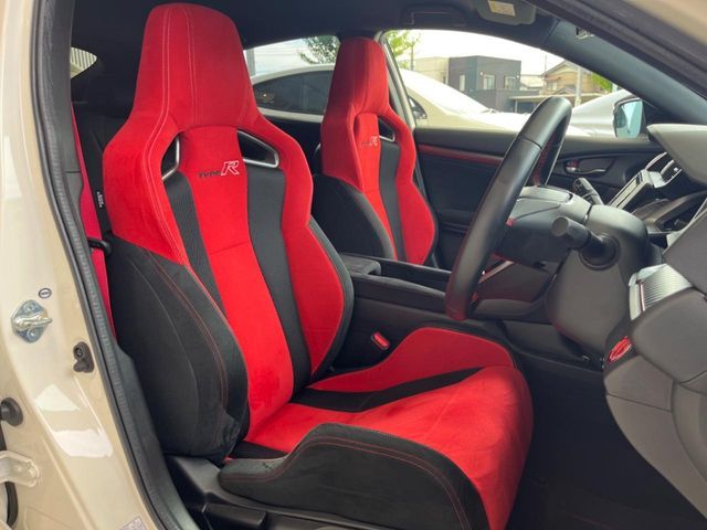 CIVIC hatchback