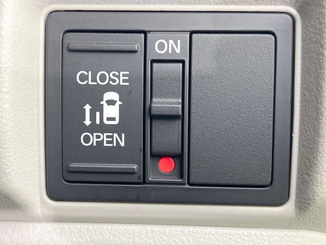 N BOX