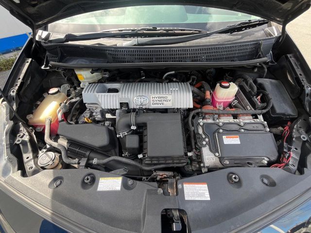PRIUS Alpha