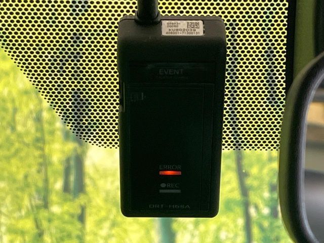 VOXY HYBRID