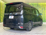 VOXY HYBRID