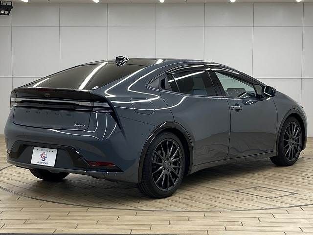PRIUS PHV
