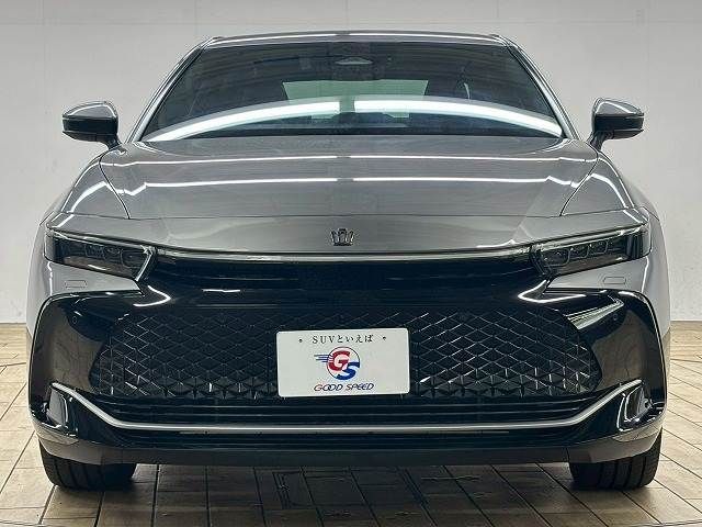 CROWN CROSSOVER