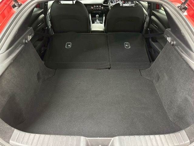 MAZDA3 FASTBACK
