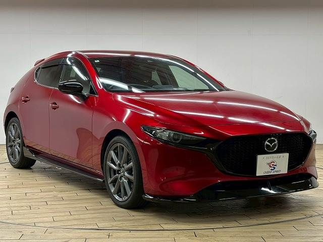 MAZDA3 FASTBACK
