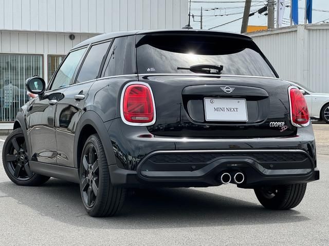 MINI COOPER SD 5DOOR