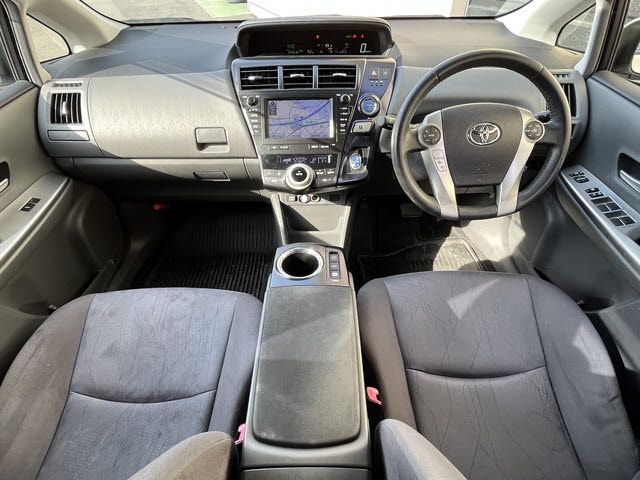 PRIUS Alpha