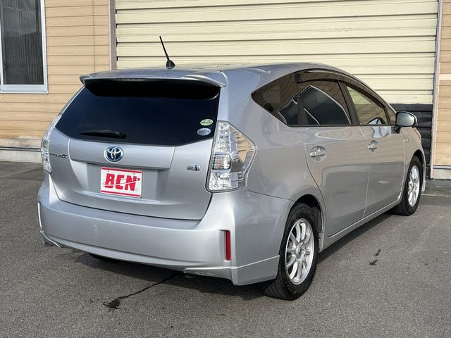 PRIUS Alpha