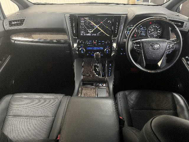 ALPHARD hybrid 4WD