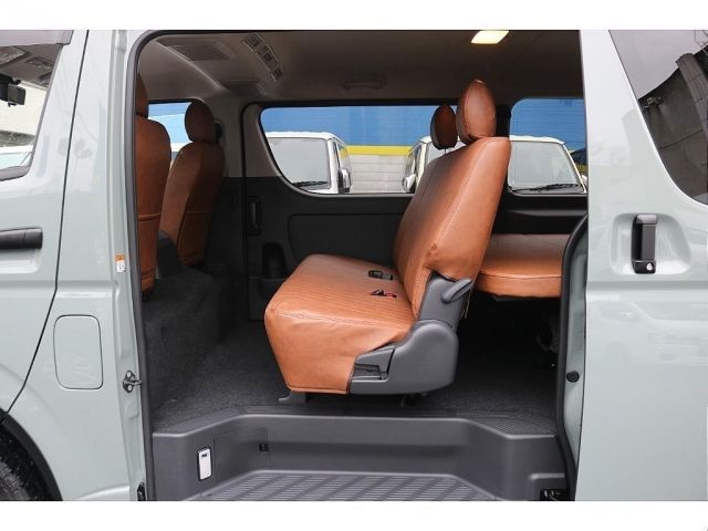 HIACE van 4WD