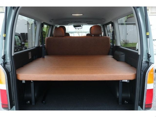 HIACE van 4WD