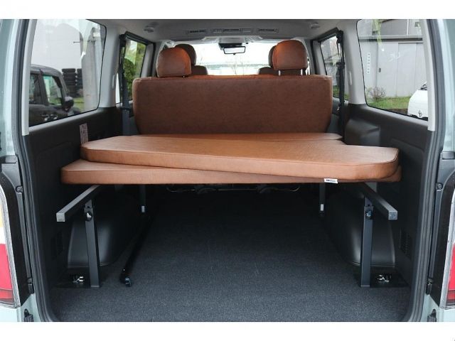 HIACE van 4WD