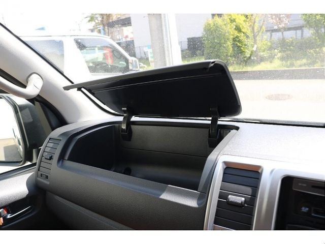 HIACE van 4WD
