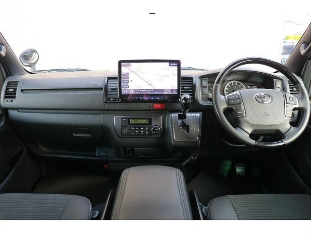 HIACE van 4WD