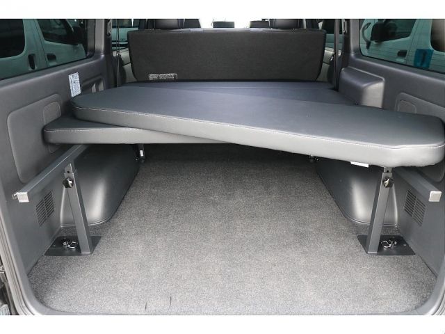 HIACE van 4WD