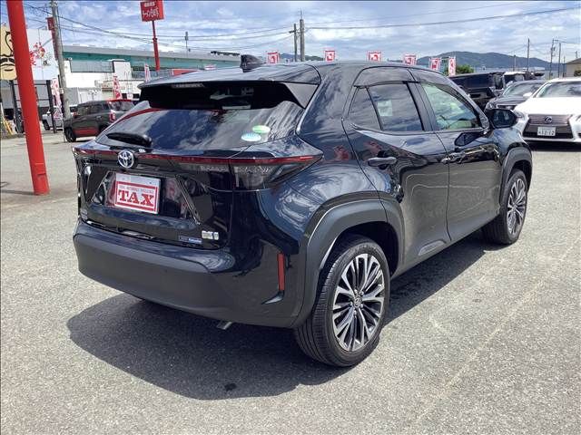 YARIS CROSS HYBRID