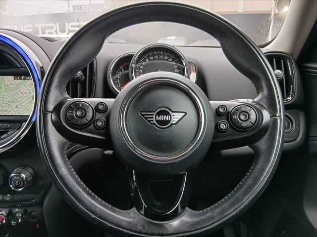 MINI ONE CROSSOVER