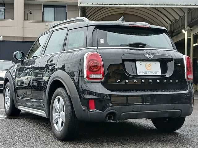 MINI ONE CROSSOVER