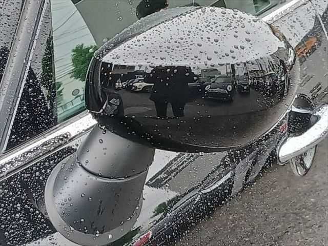 MINI ONE CROSSOVER