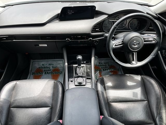 MAZDA3 SEDAN