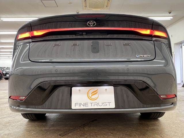 PRIUS PHV