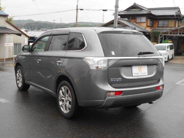 OUTLANDER PHEV